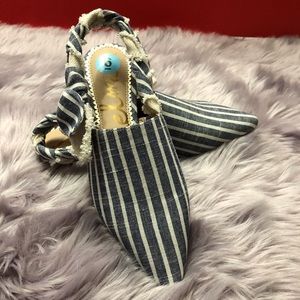 NWT Sam Edelman Blue and White Flats